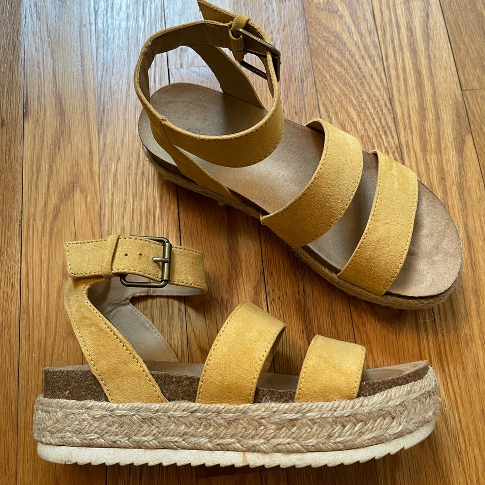 Target sandals LIKE NEW